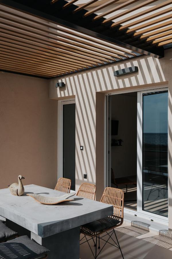 Ponte Suites Andírrion エクステリア 写真