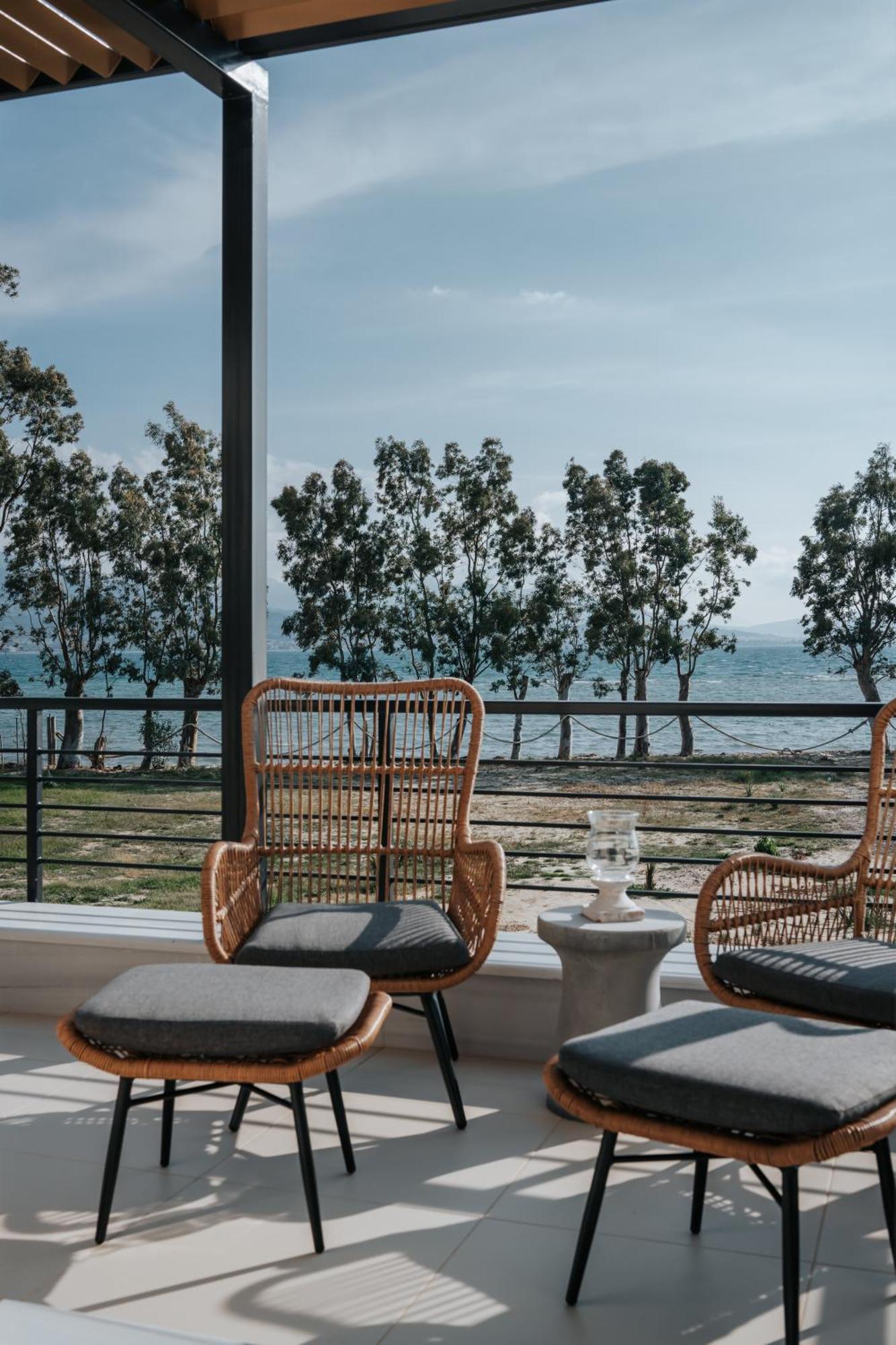 Ponte Suites Andírrion エクステリア 写真