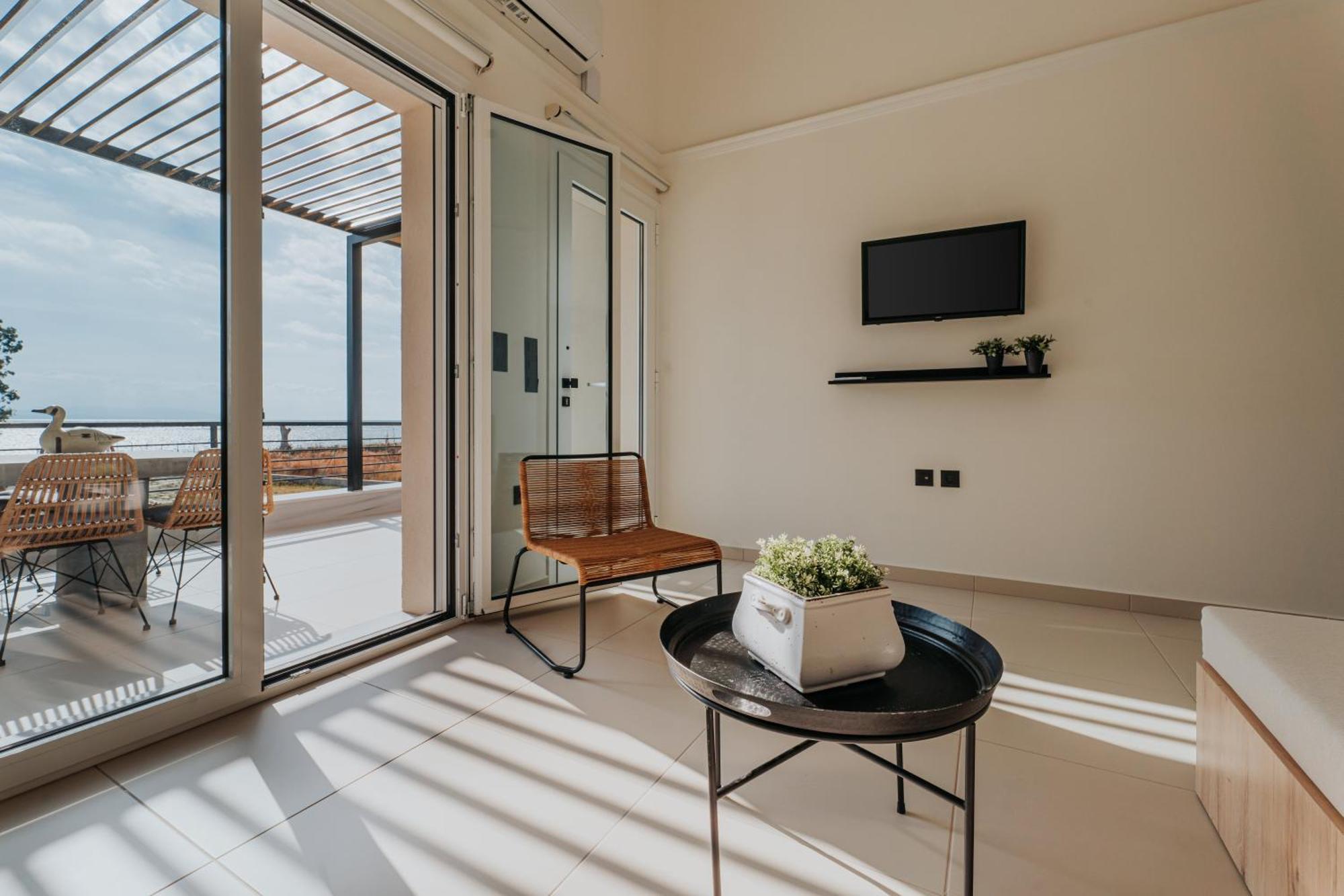 Ponte Suites Andírrion エクステリア 写真
