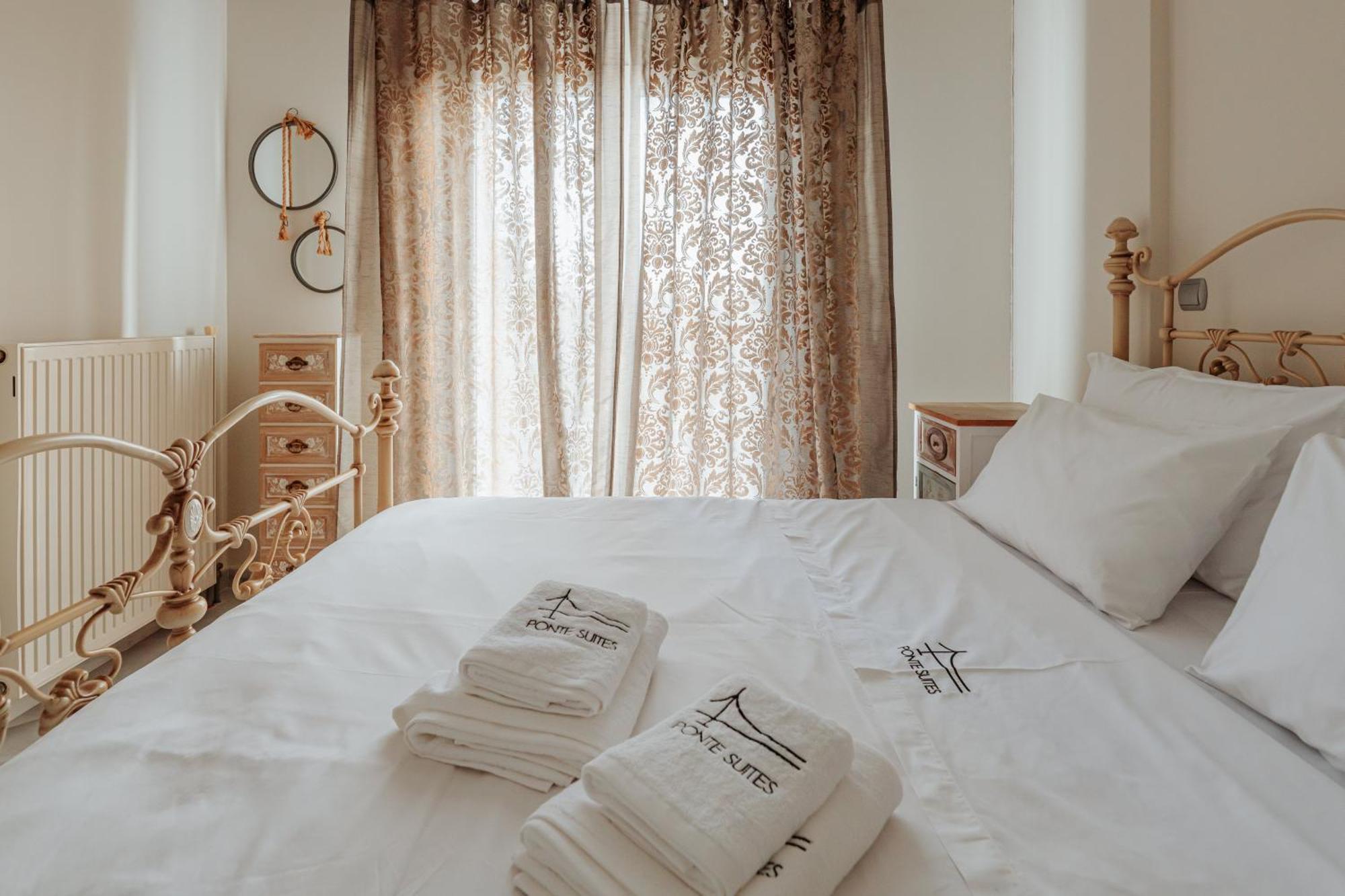 Ponte Suites Andírrion エクステリア 写真